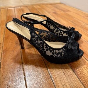 Elegant Kate Spade Black Lace Peep-Toe Kitten Heels